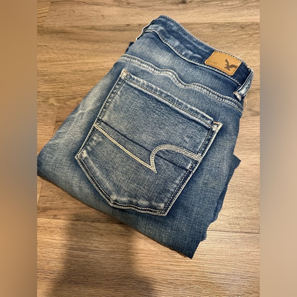 American Eagle Outfitters Denim - American Eagle Outfitters High Rise Jegging Crop Size 6